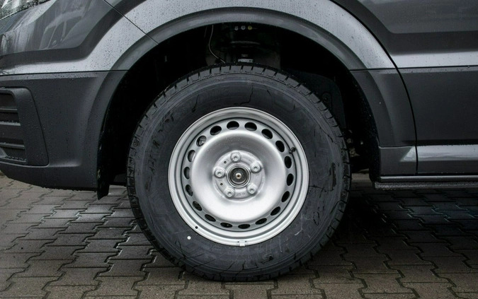Volkswagen Crafter cena 210699 przebieg: 5, rok produkcji 2024 z Ryn małe 232